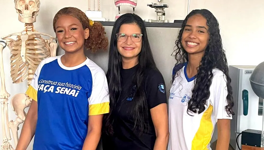Escolas estaduais comemoram medalhas na Olimpíada Nacional de Ciências